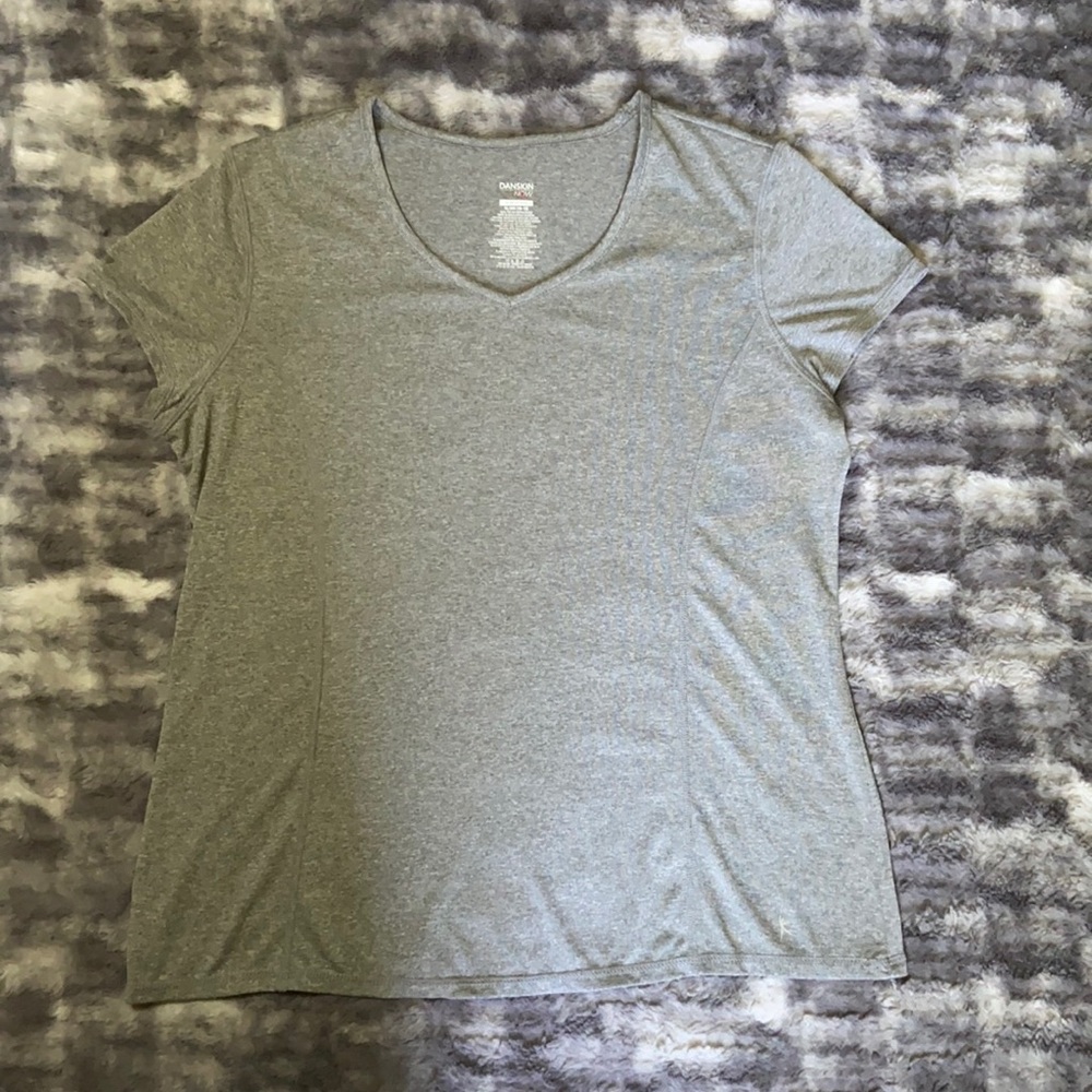 🌟Danskin Now Solid Gray Semi-Fitted V-Neck Short Sleeve Shirt Size XL/XG(16-18)